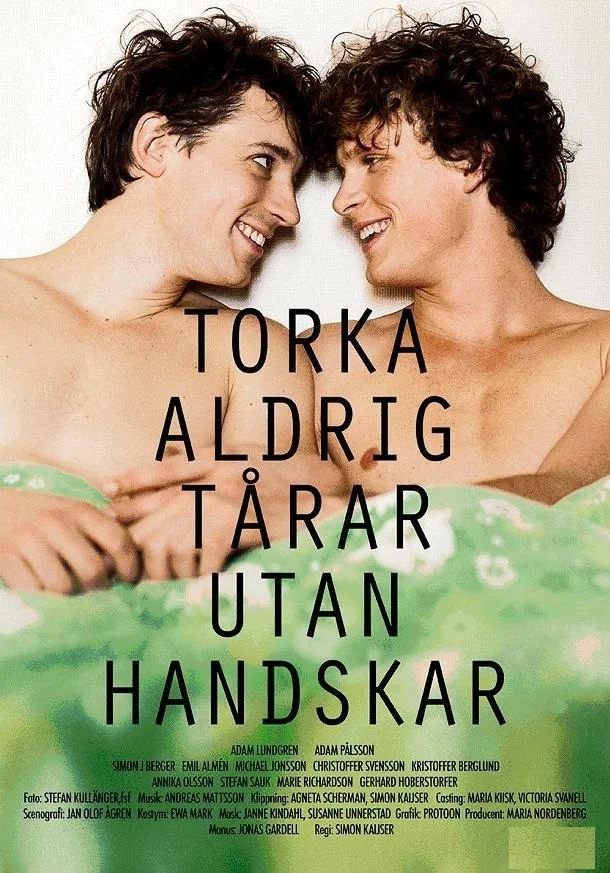 Смотреть Сериал Никогда не вытирайте слезы без перчаток(2012) бесплатно
